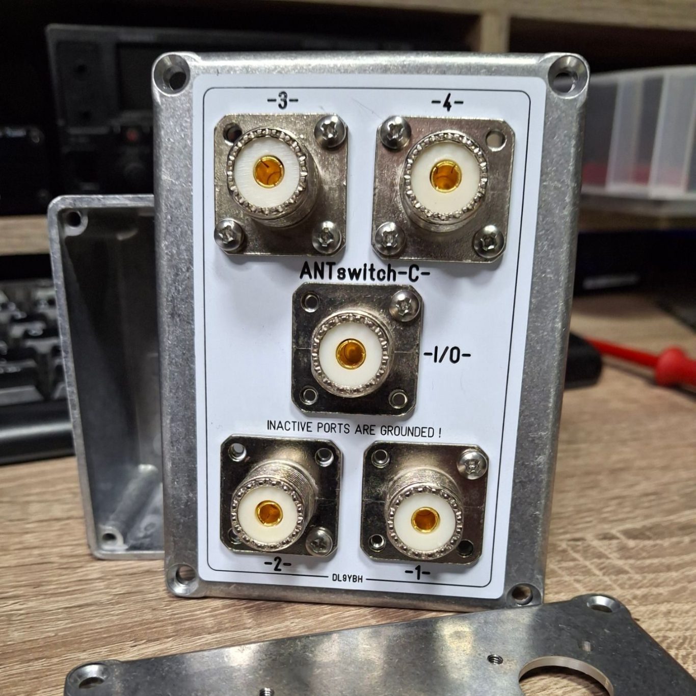 Sondergeräte|Amateurfunkzubehör|Minden|afushop|Amateurfunk|Antennaswitch|antenna-relaisbox|antenna- controller|HAM radio|amateur radio